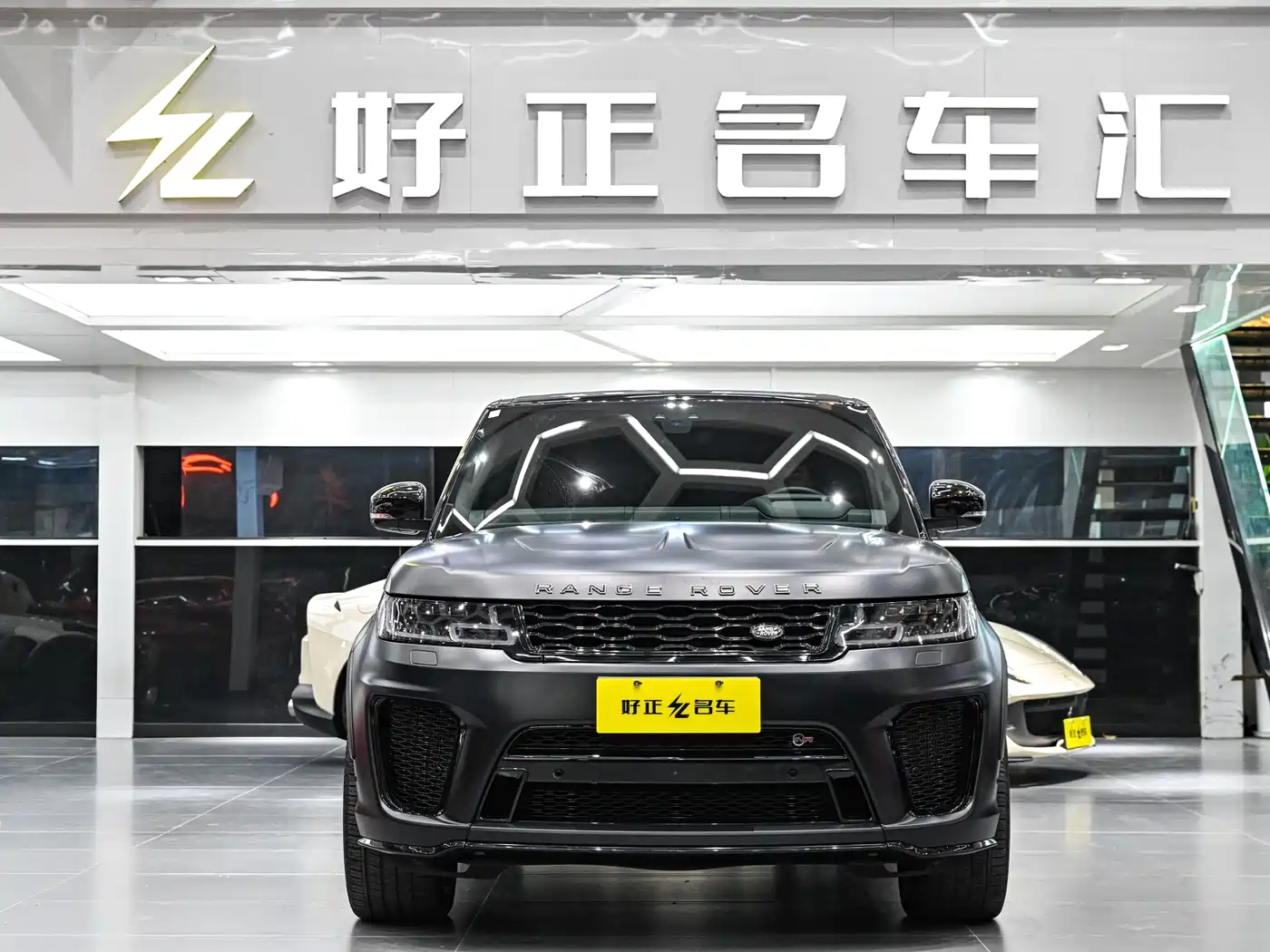Land Rover Range Rover Sport 2022 Model 5.0 SC V8 SVR Peak Collector's Edition фото 20