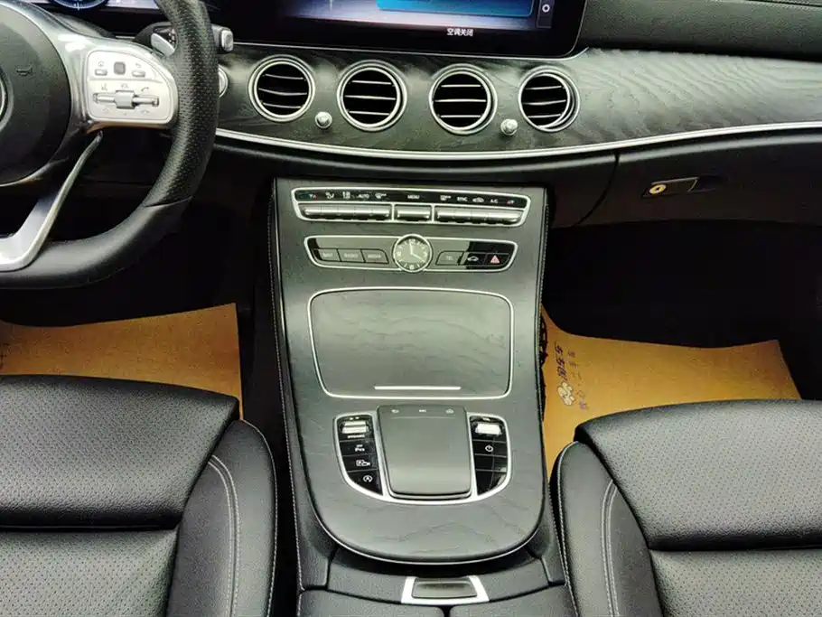 Mercedes-Benz E-Class 2019 E 260 L Sport фото 16