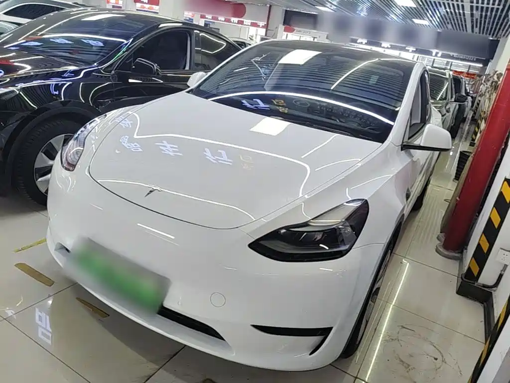 Tesla Model Y 2022