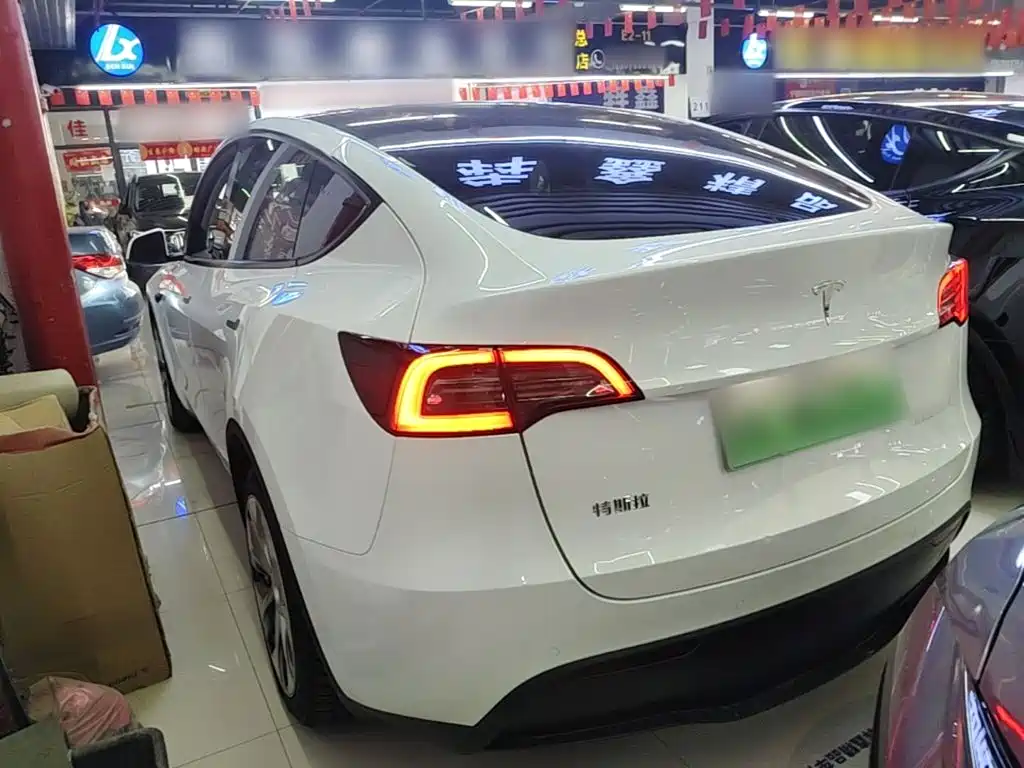 Фото 5 - Tesla Model Y
