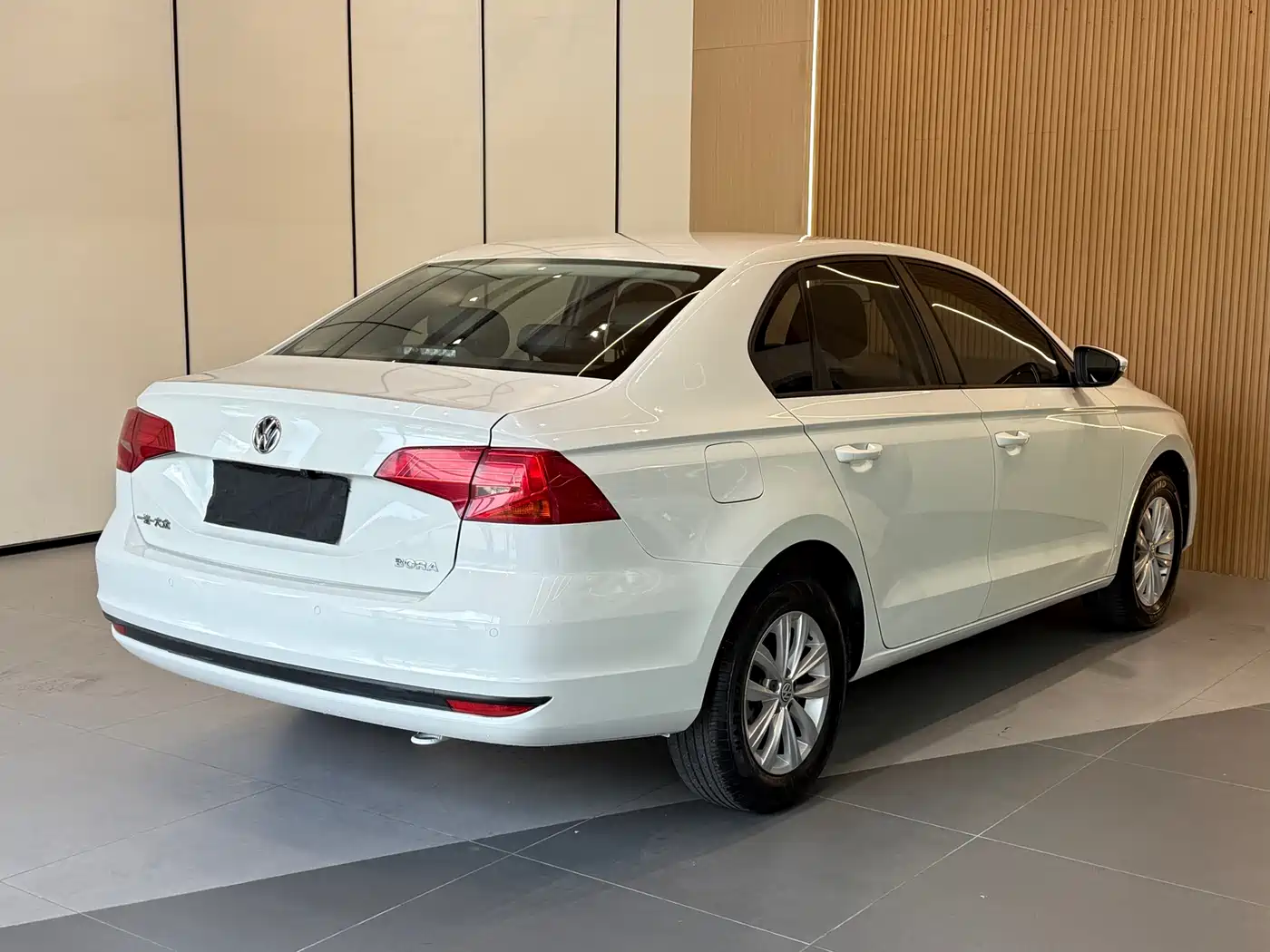 Volkswagen Bora 2018 1.5L Automatic Fashion фото 17