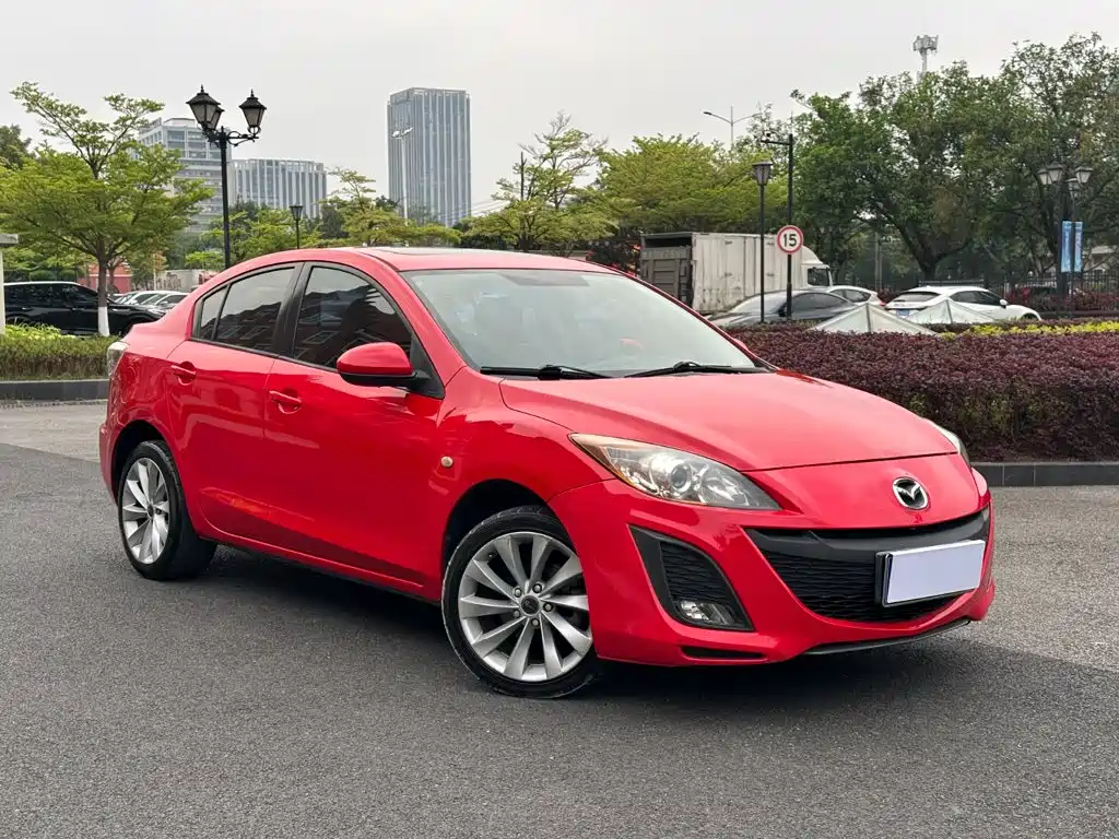Mazda Mazda3 Axela 2012 2011 Sedan 1.6L Automatic Comfort