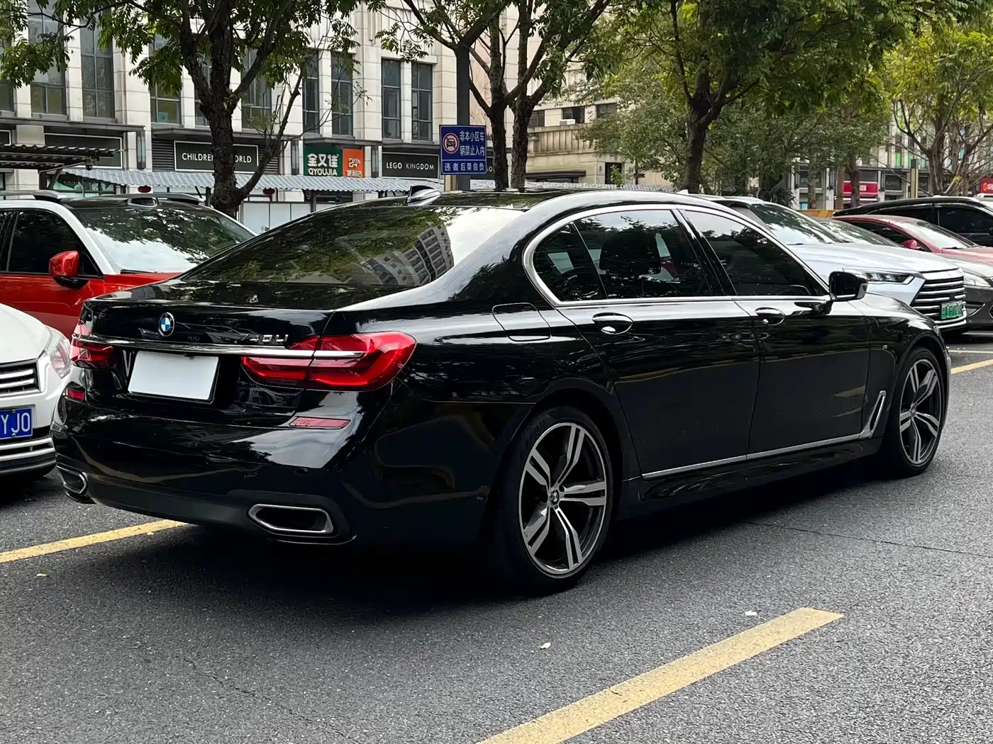 BMW 7 Series 2018 740Li Leading Type M Sport Package фото 9