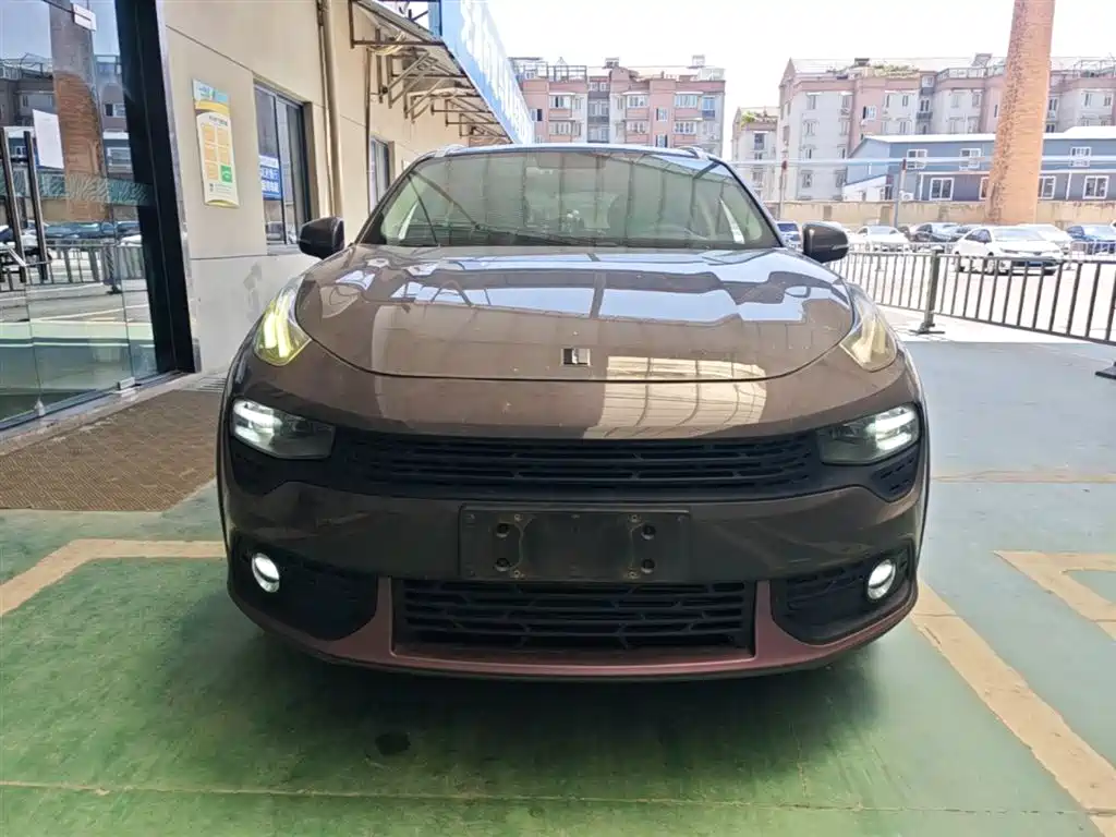 Lynk & Co 02 2019 High Energy Edition 2.0T Automatic 2WD Shine China VI фото 3