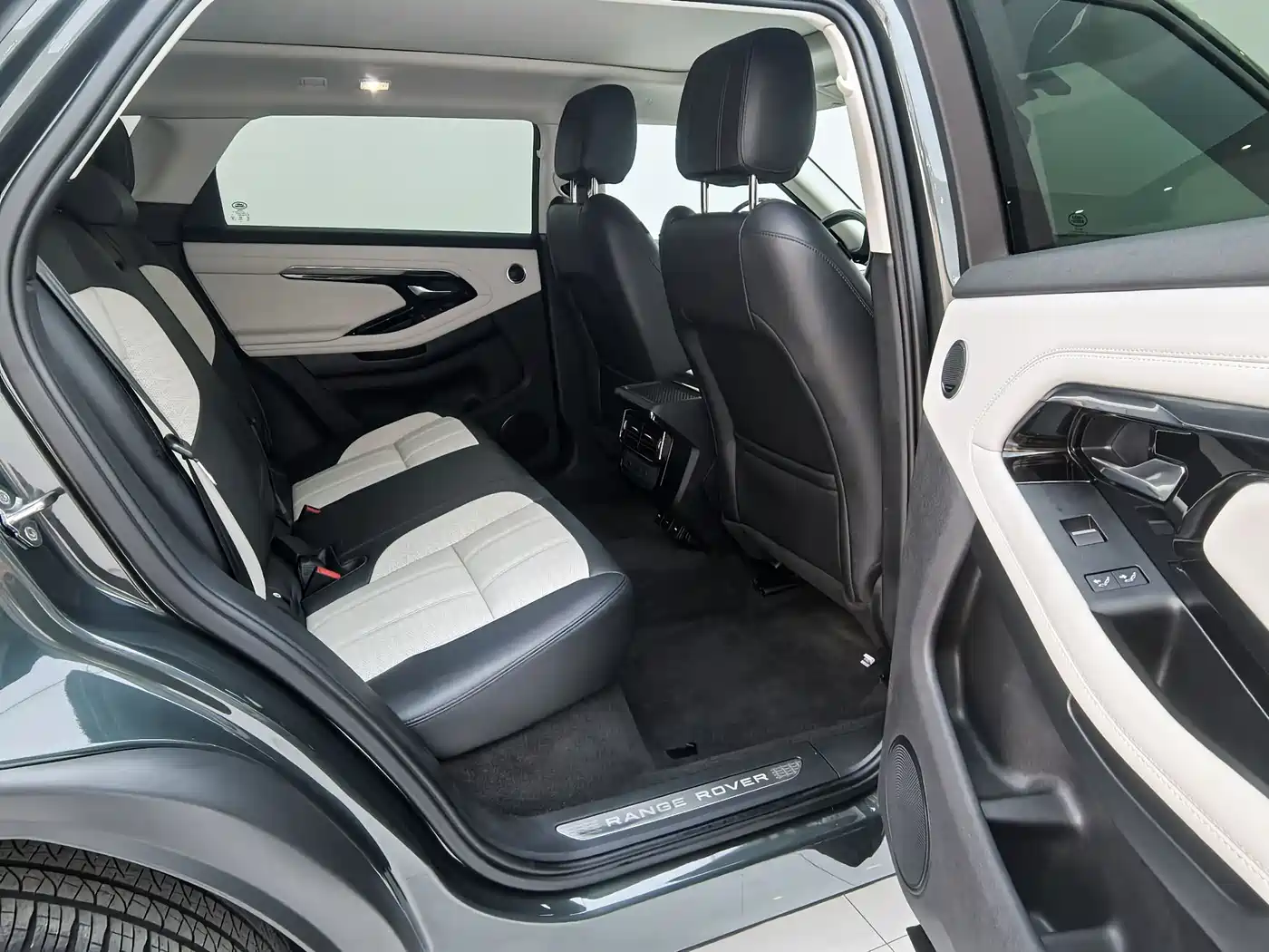 LAND ROVER RANGE ROVER AURORA