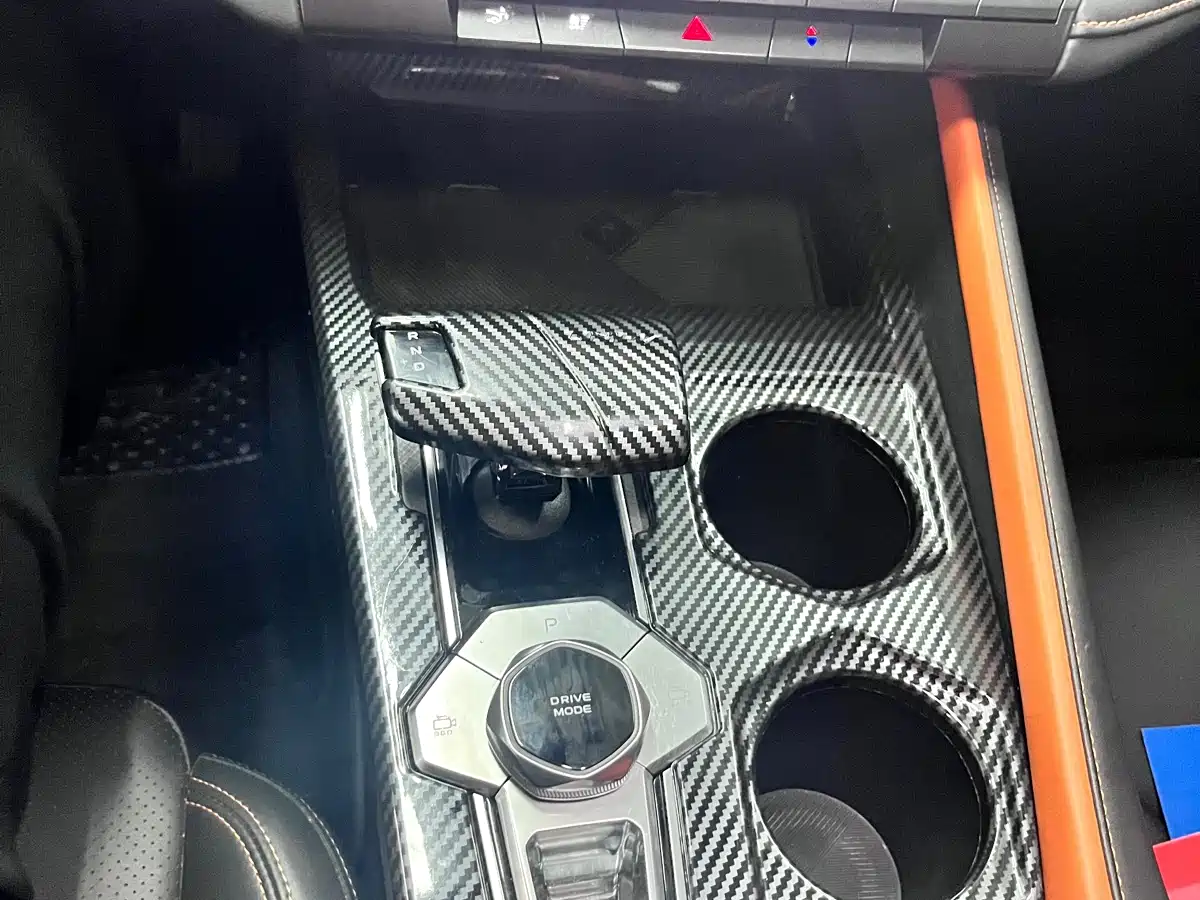 CHANGAN UNI-V
