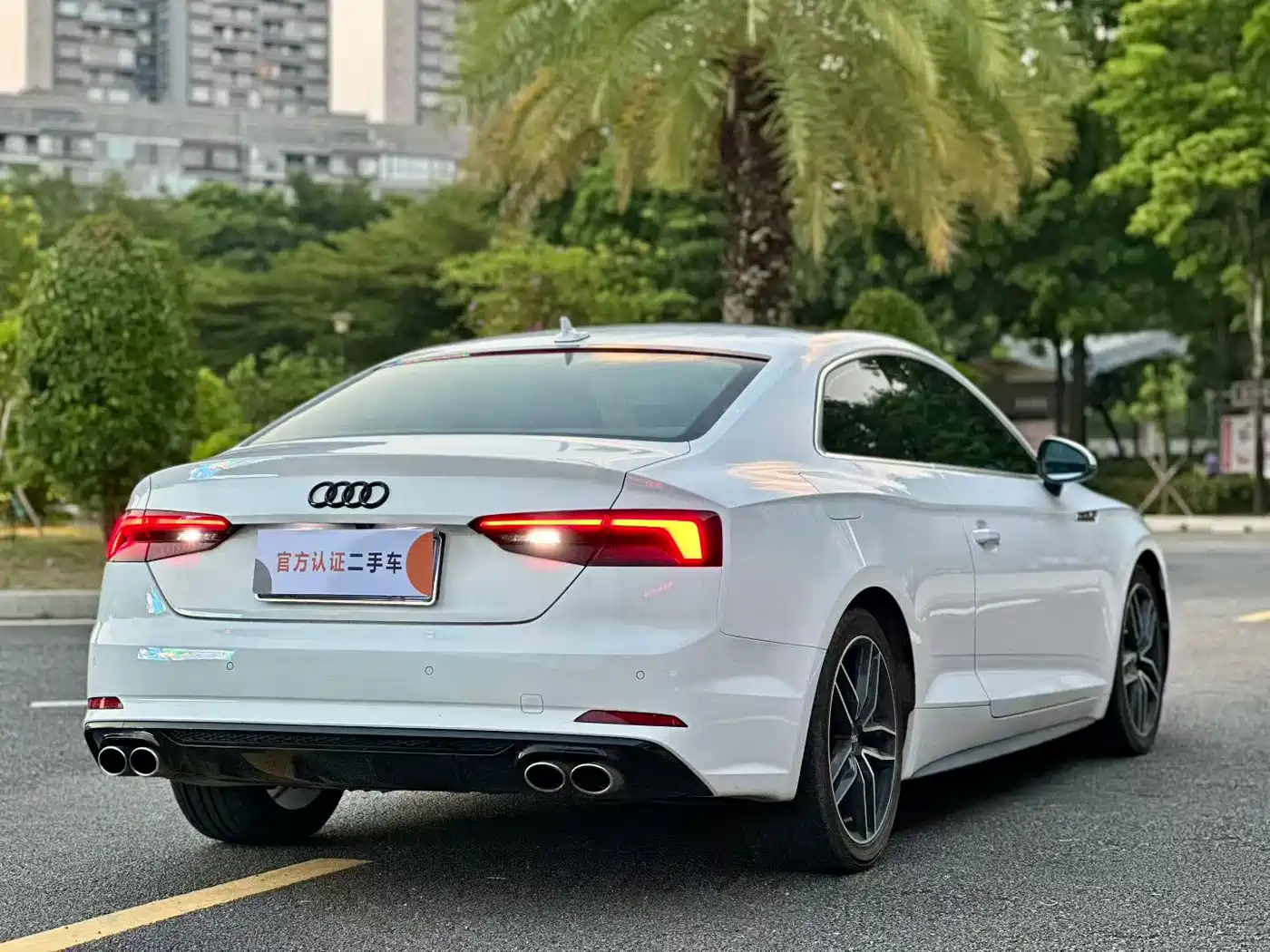 Audi A5 (Import) 2017 Coupe 40 TFSI Style фото 4