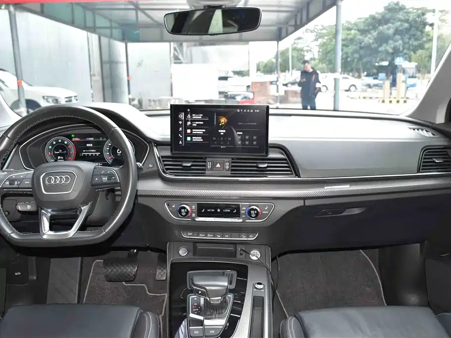 Audi Q5L 2021 40 TFSI Luxury Dynamic фото 12
