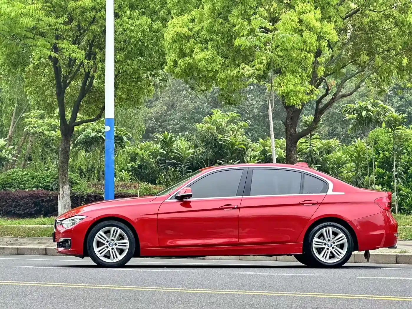 BMW 3 Series 2017 320Li Fashion фото 5