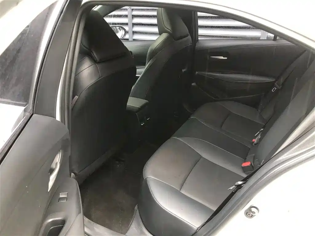 Toyota Levin 2021 185T CVT Luxury Edition фото 9