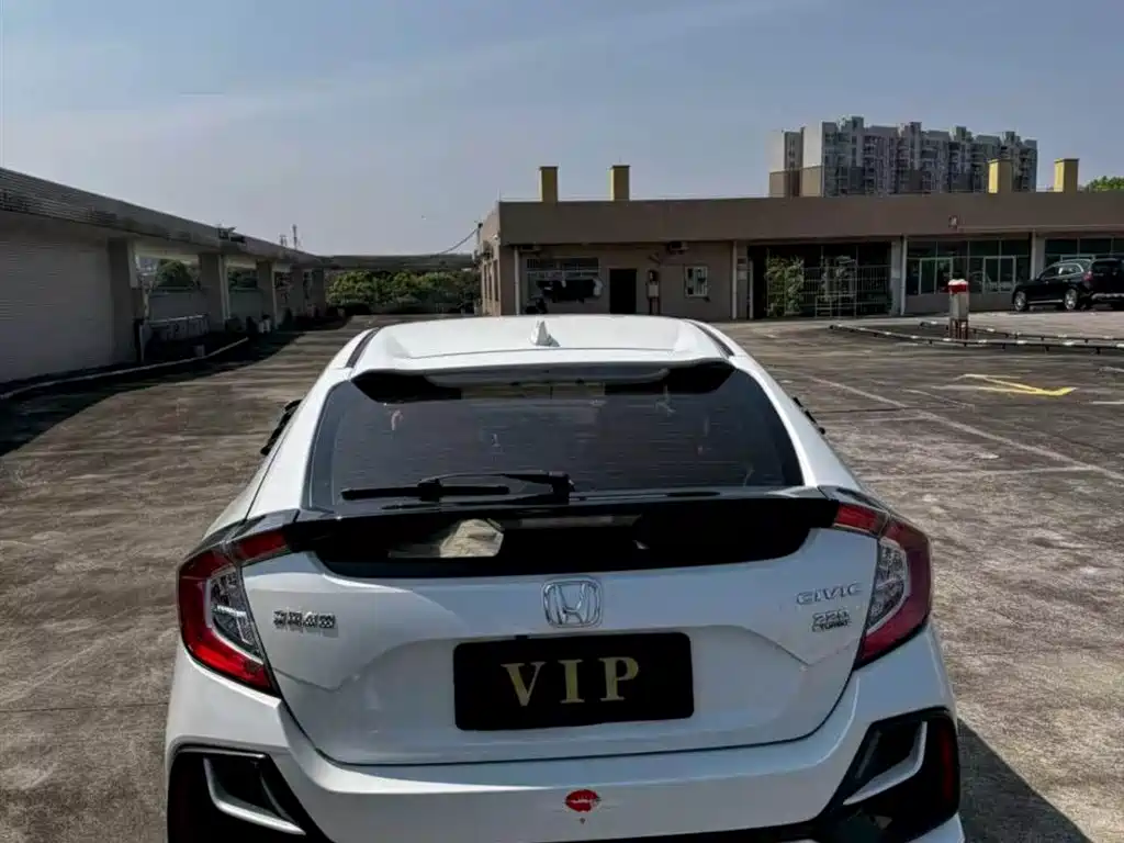 Honda Civic 2021 HATCHBACK 220TURBO CVT Trend Controller фото 8