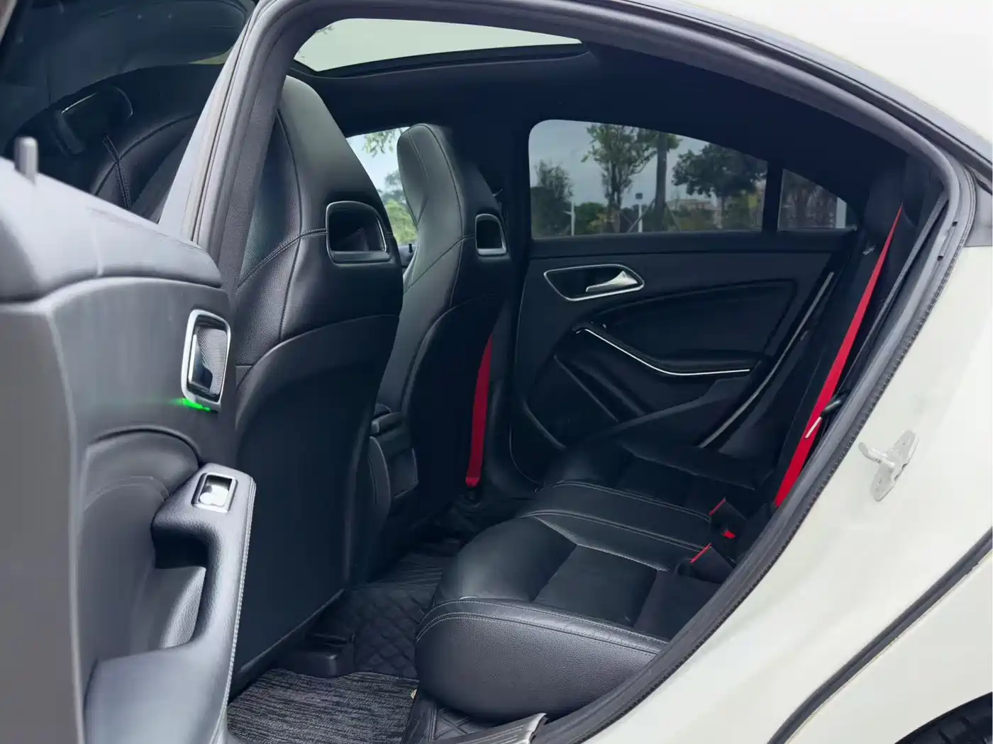 Mercedes-Benz CLA (Import) 2017 CLA 260 4MATIC фото 11
