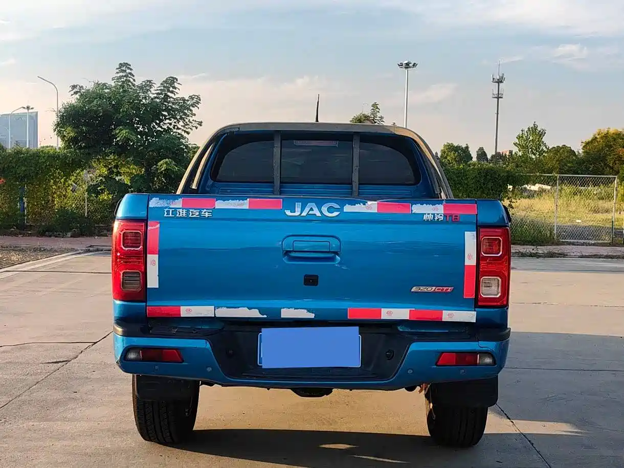 Фото 5 - JAC JAC T8