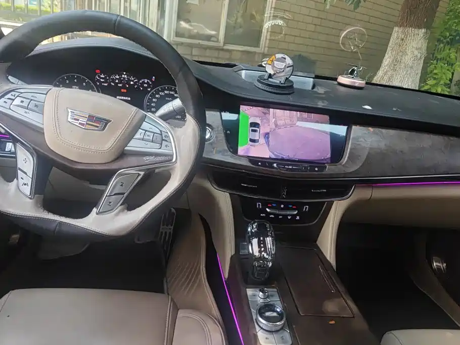 Photo 12 - Cadillac CT6