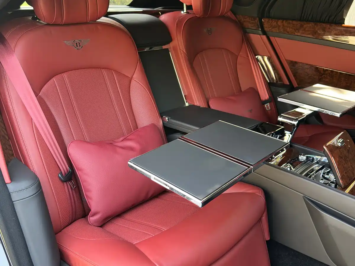 Bentley Mulsanne 2017 6.8T Long Wheelbase фото 15