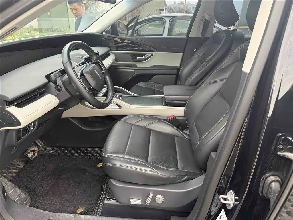LINCOLN NAVIGATOR
