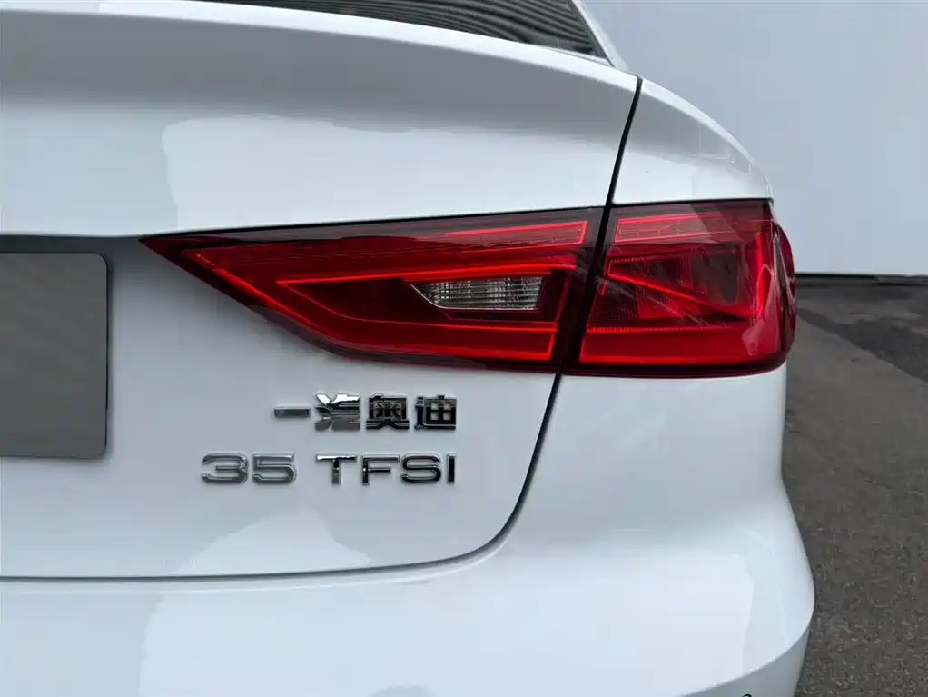 Audi A3 2015 Limousine 35 TFSI Millionth Anniversary Intelligent Leader Type фото 15