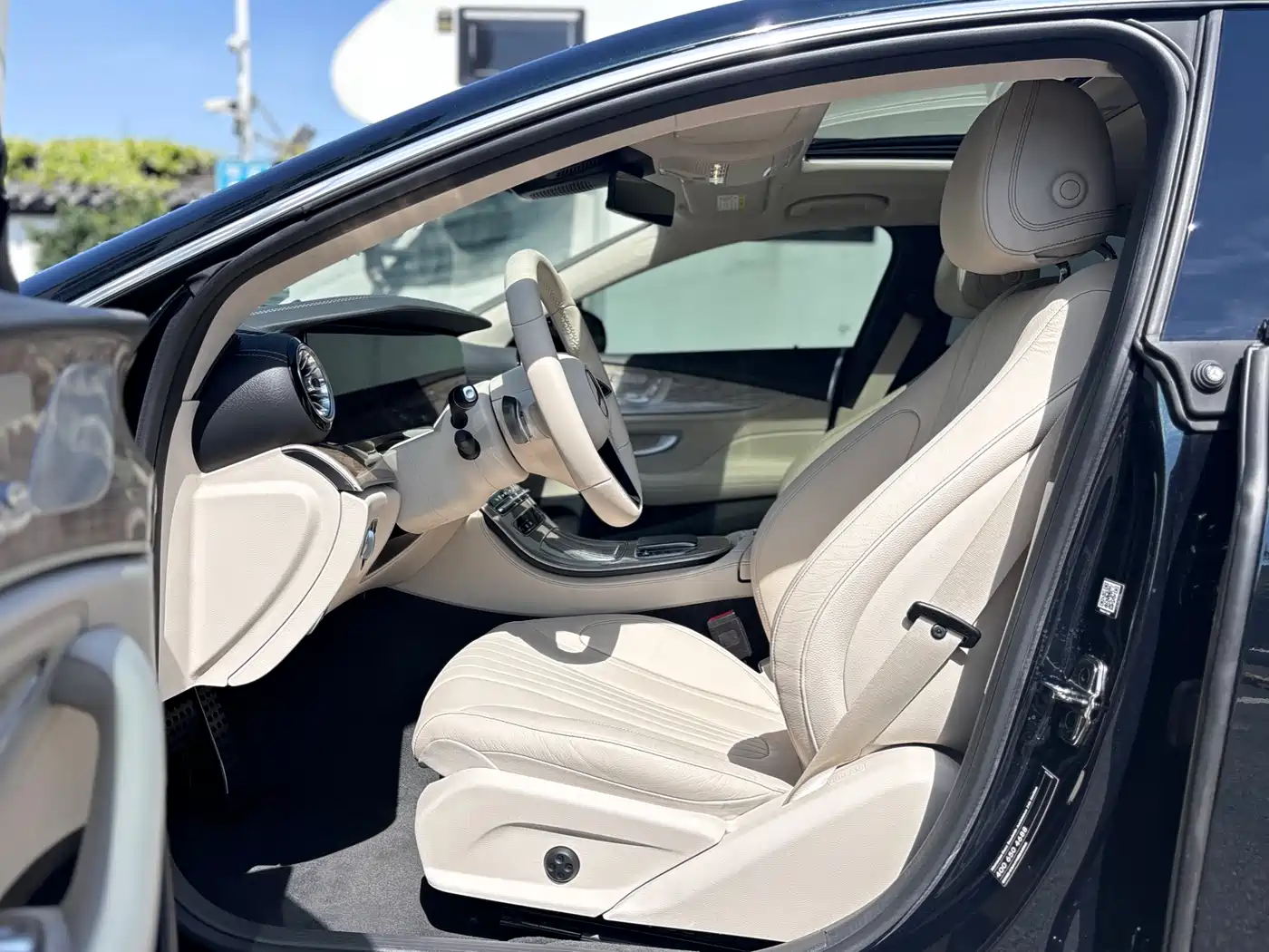 Mercedes-Benz CLS 2022 CLS 300 Luxury фото 11