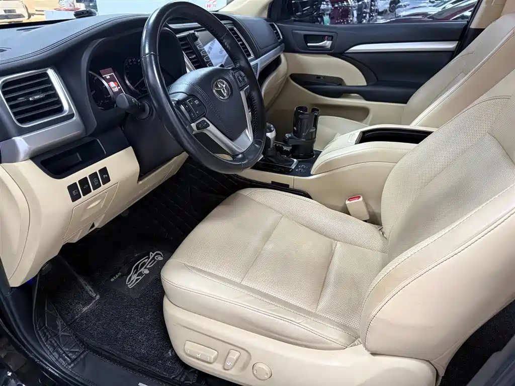Toyota Highlander 2018 2.0T 4WD Luxury 7-seater China VI фото 11