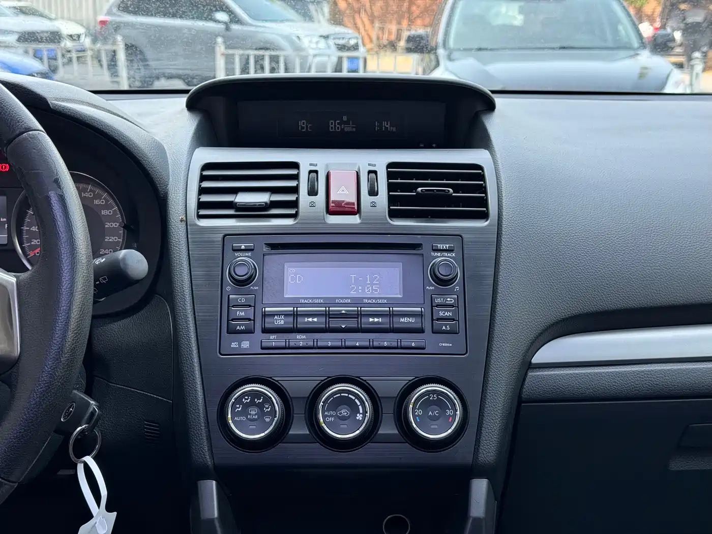 Subaru Forester 2014 2.5i Automatic Elite Edition фото 14