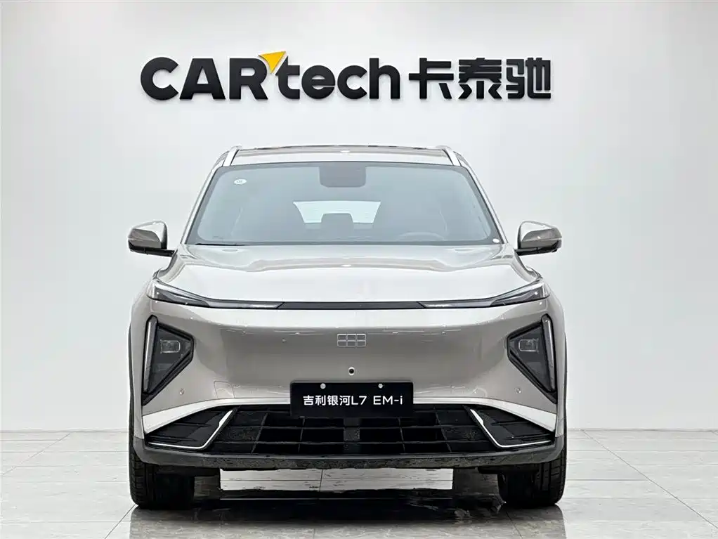 Geely Galaxy Galaxy L7 2025 Model EM-i 115km Long Range Edition фото 7
