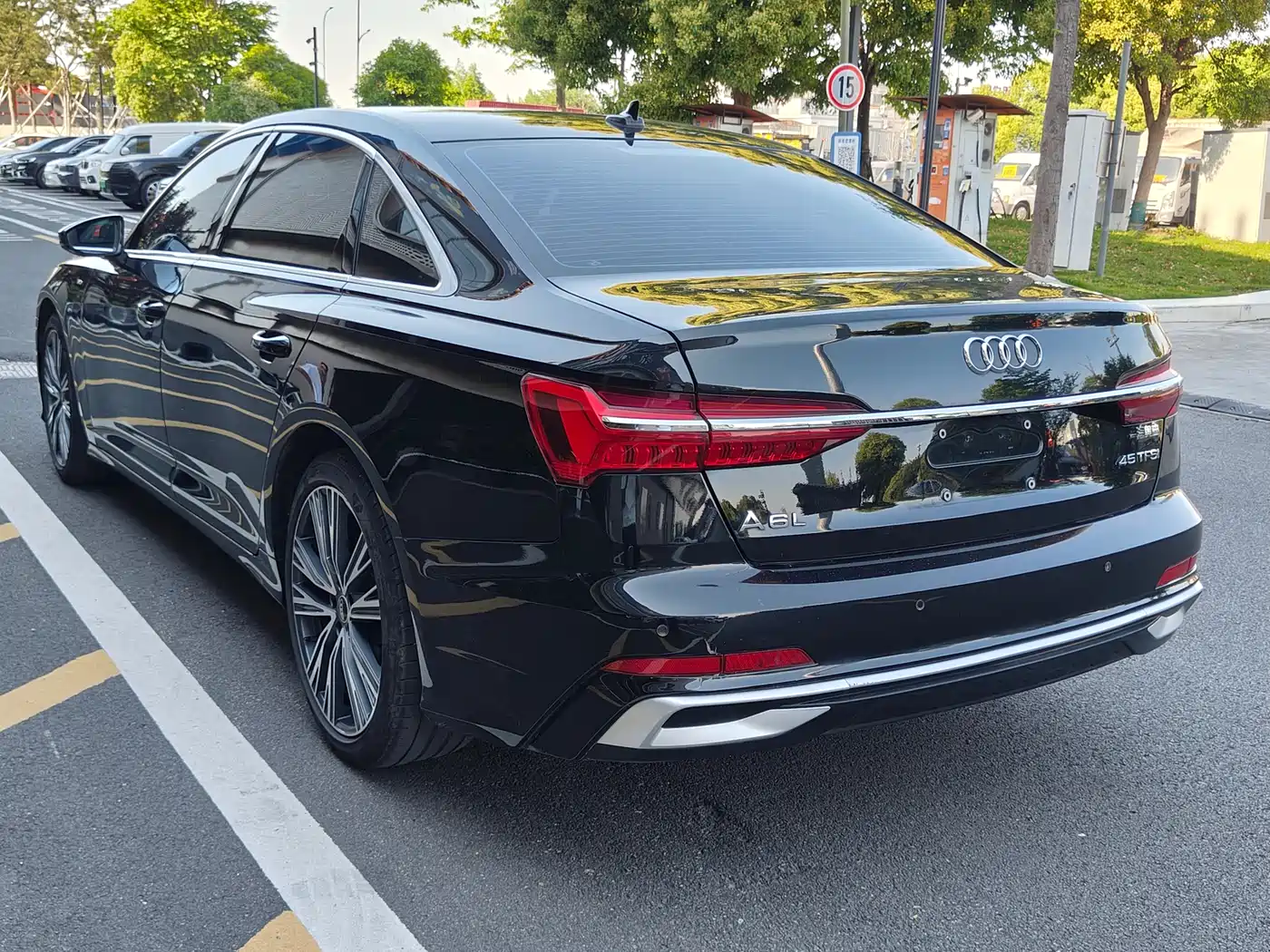 Audi A6L 2023 40 TFSI Luxury Elegance фото 7