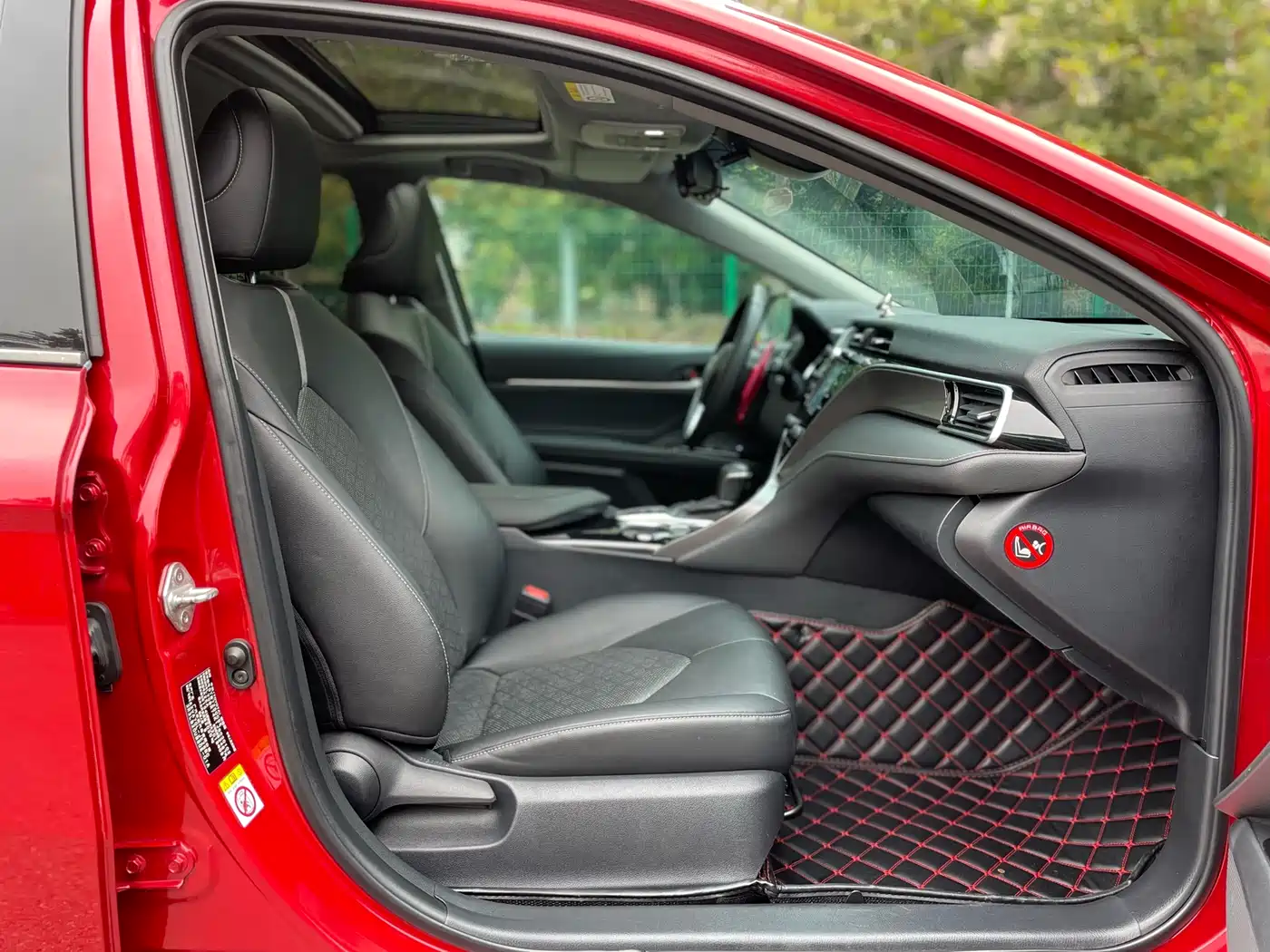 Toyota Camry 2018 2.5S Trend Edition фото 10