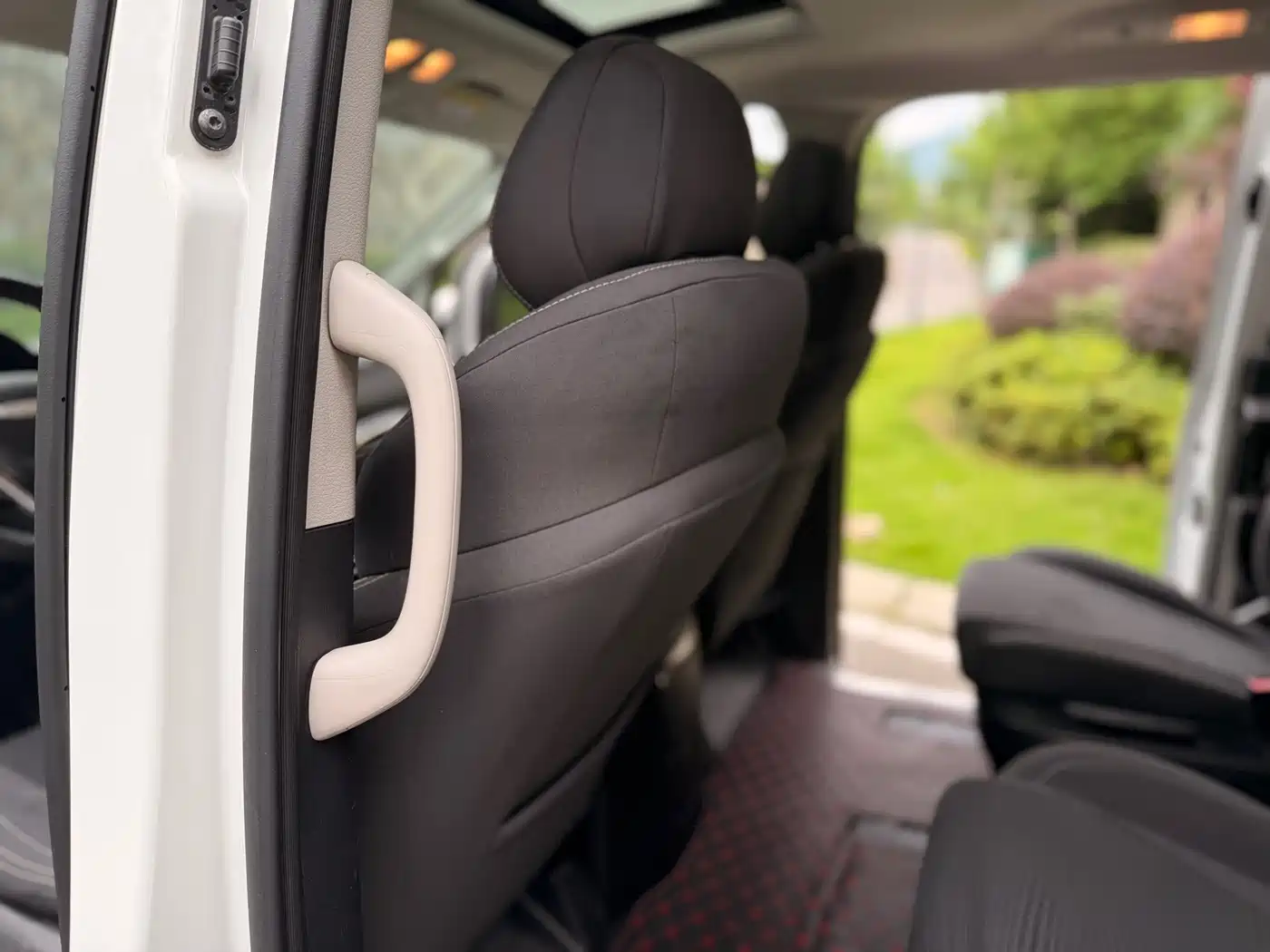 SAIC Maxus Maxus G20 2021 PLUS 2.0T Diesel Automatic Luxury Edition фото 10