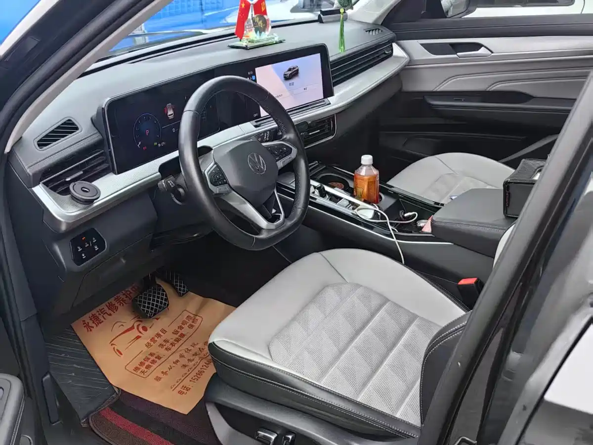 Volkswagen Talagon 2023 330TSI Luxury Touring Edition фото 4