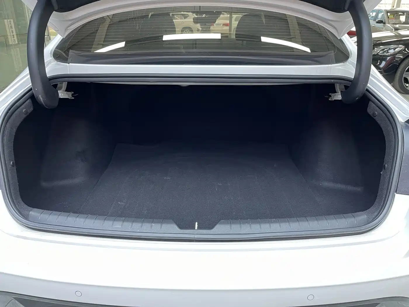 Hyundai Sonata 2022 380TGDi Automatic 20th Anniversary Edition фото 18