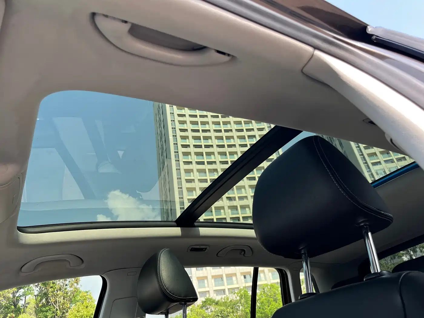 Volkswagen Tiguan 2016 Model 300TSI Automatic 4WD Trend Vision Edition фото 14
