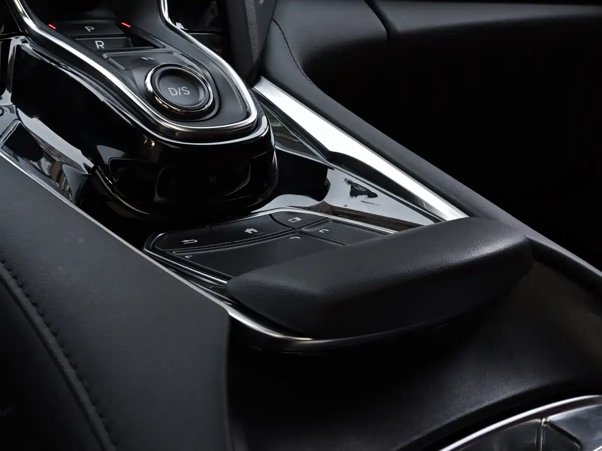 Photo 22 - Acura RDX