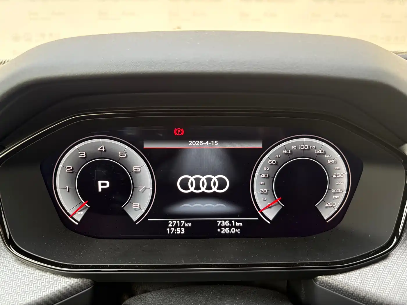 AUDI Q6