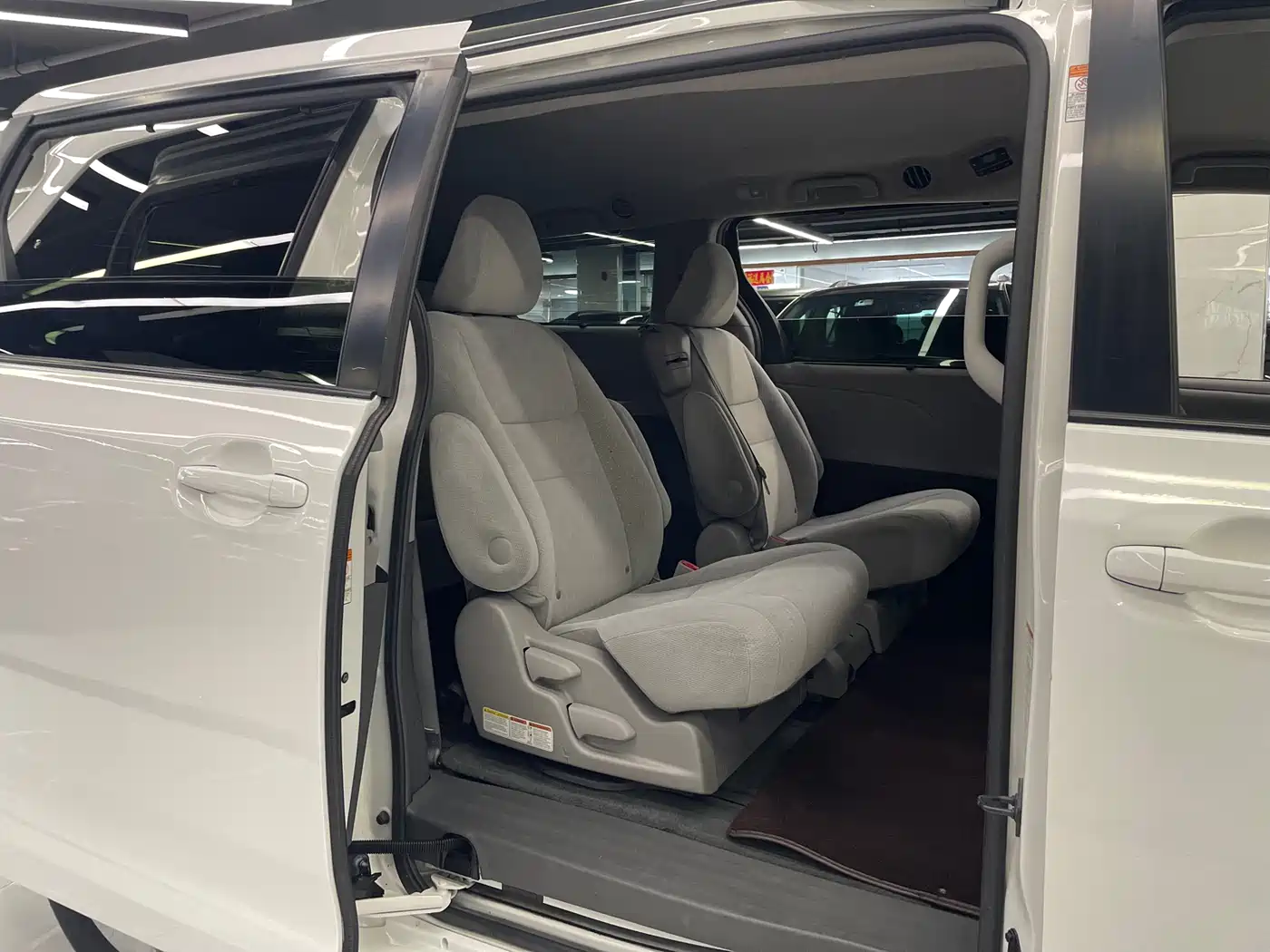 Toyota Sienna 2016 2015 3.5L 2WD LE