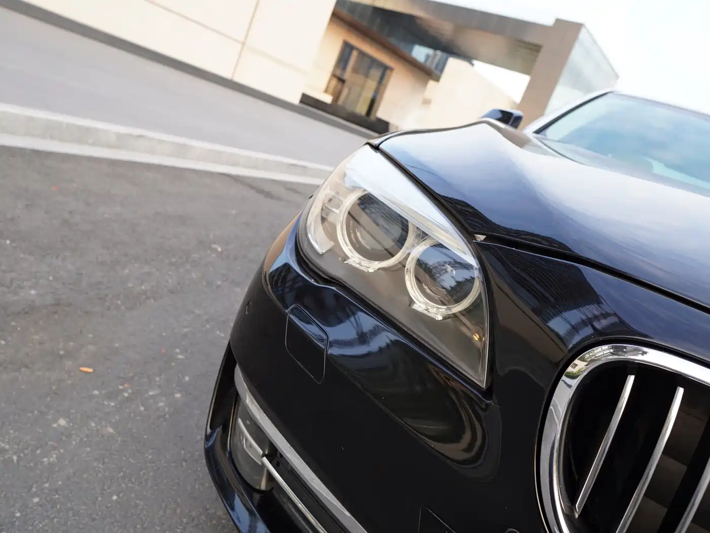 BMW 7 Series 2013 Model 730Li Leading фото 14