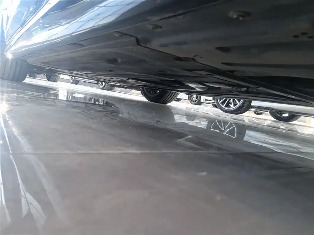 BMW 3 Series 2024 325Li M Sport Shadowline Package фото 22