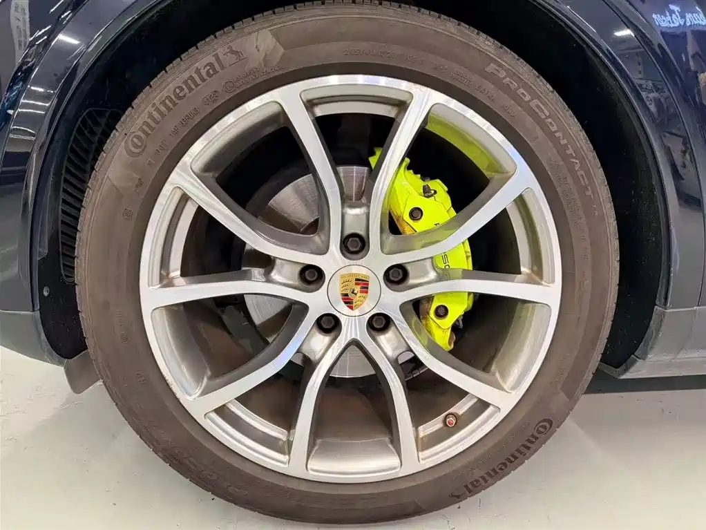 PORSCHE CAYENNE NEW ENERGY