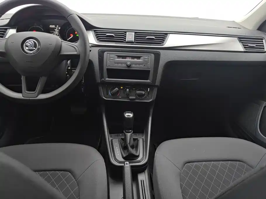 Photo 16 - Škoda Rapid