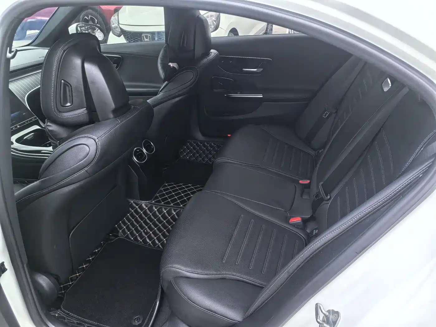 Mercedes-Benz C-Class 2023 C 200 L Sport фото 10
