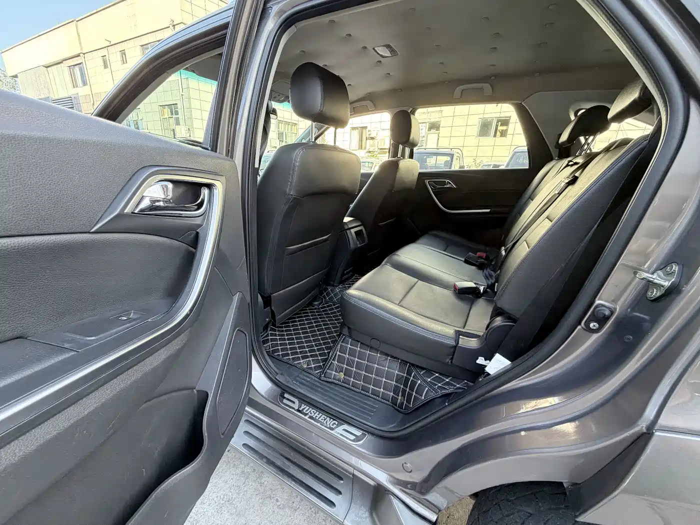 Jiangling Yusheng S350 2016 2013 2.4T Automatic 4WD Diesel Super Luxury 7-Seater