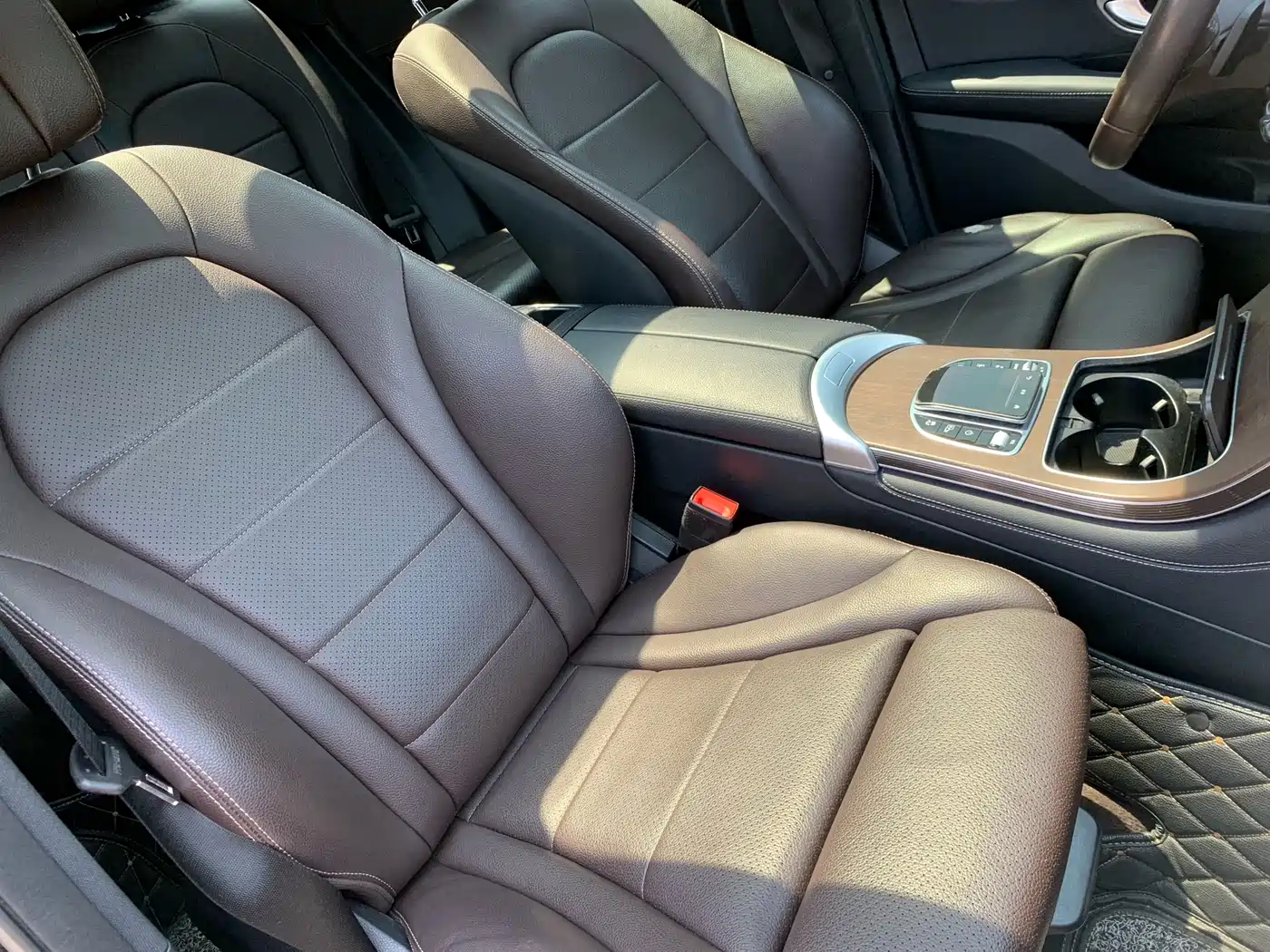 Mercedes-Benz GLC 2020 Facelift GLC 300 L 4MATIC Dynamic фото 27