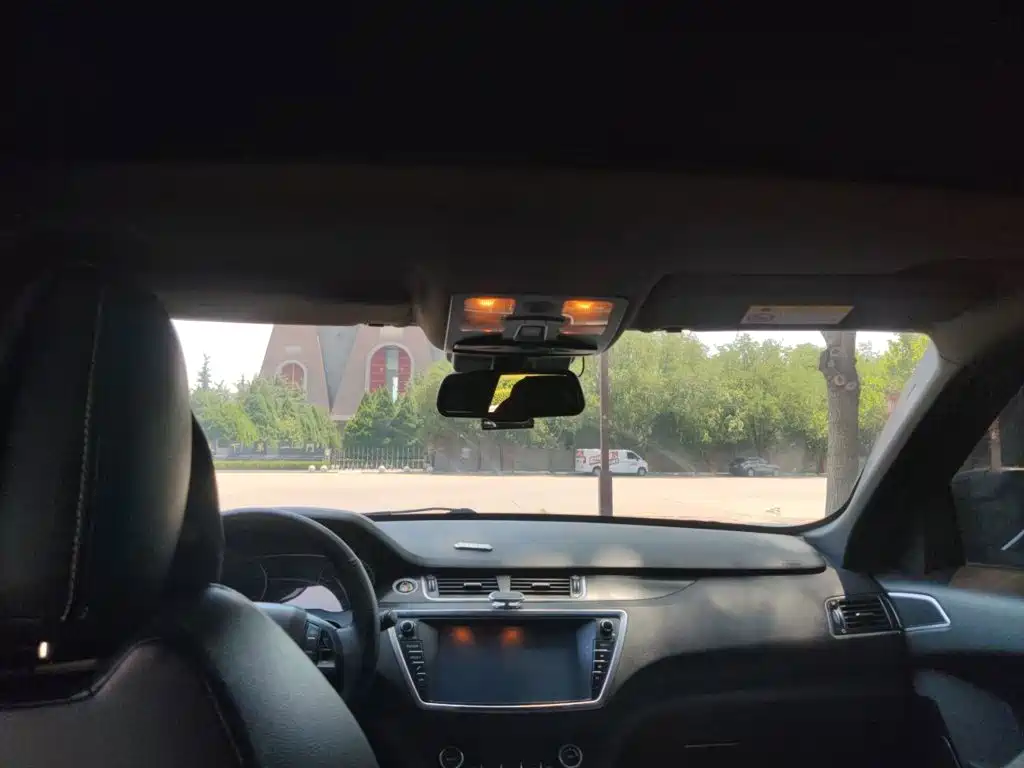 Landwind X7 2016 2015 2.0T Panorama Premium
