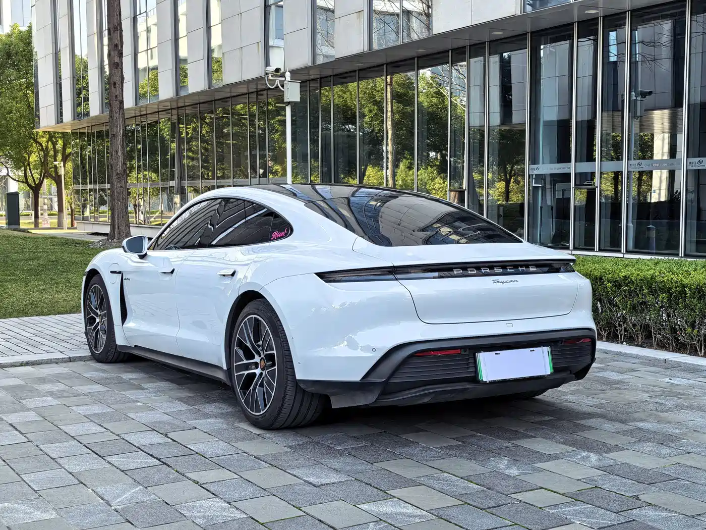 Porsche Taycan 2022 Facelift Taycan фото 48