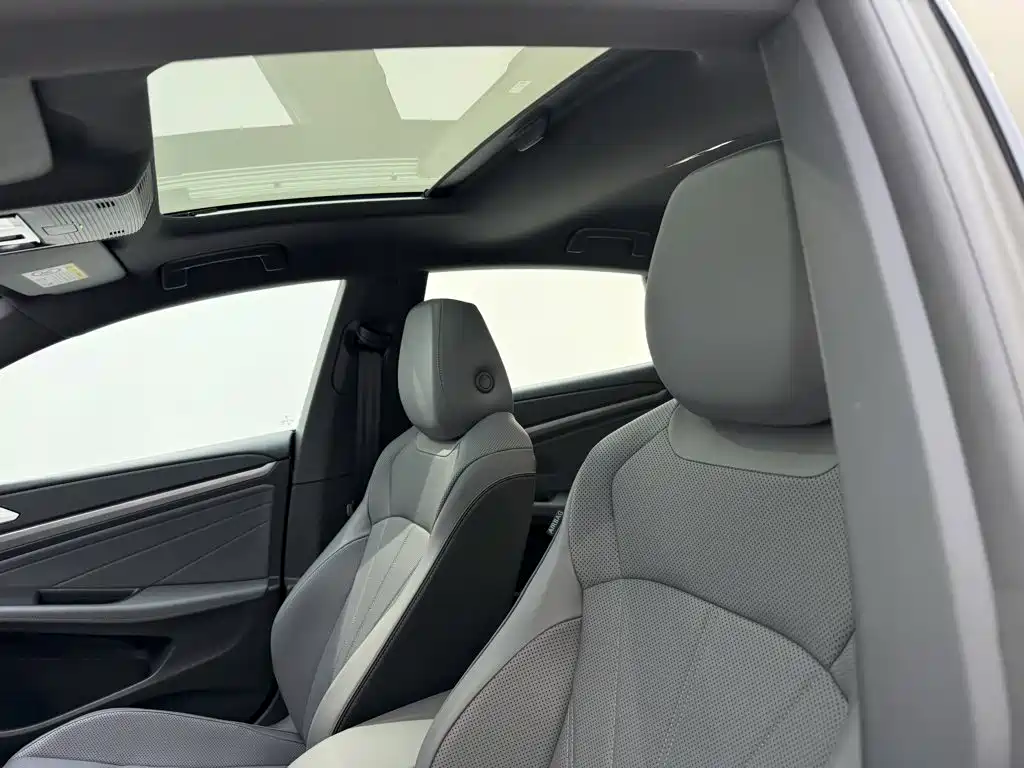 Photo 24 - Volkswagen Lamando