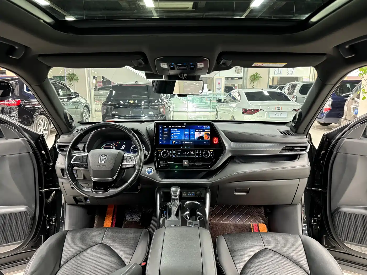 Toyota Crown Kluger 2021 2.5L HEV AWD Flagship Edition фото 17