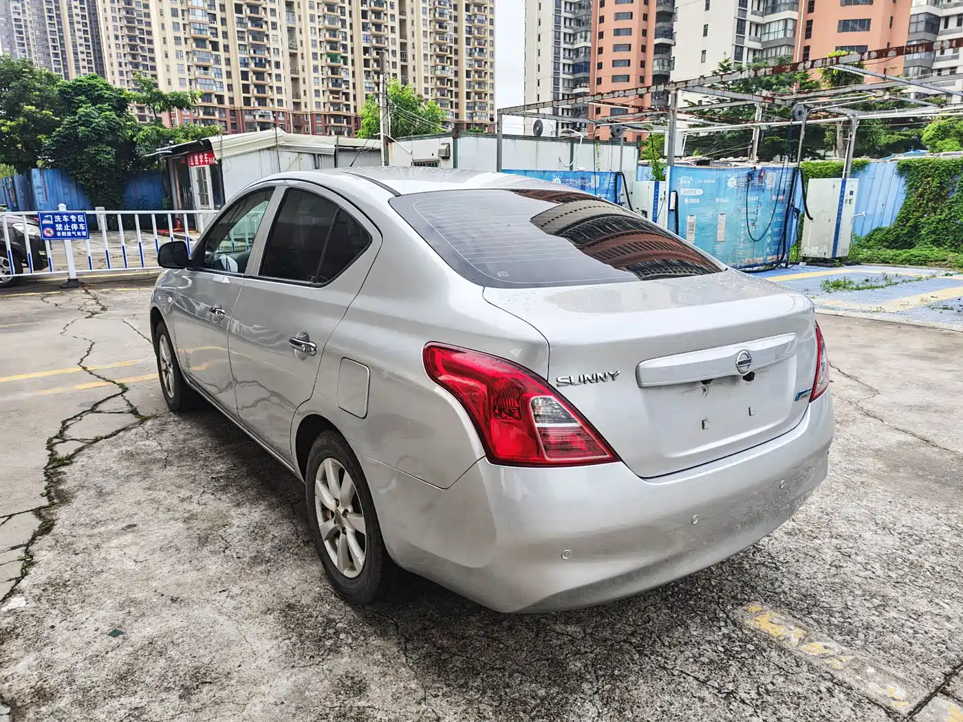 Nissan Sunny 2013 2011 1.5XE CVT Comfort Edition