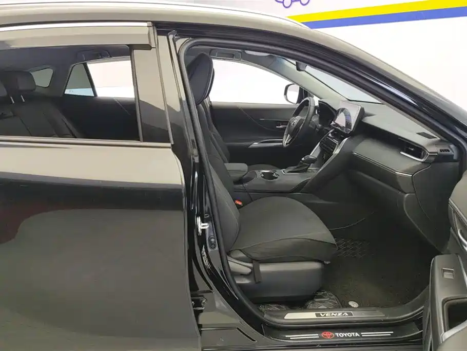 Toyota Venza 2024 2023 2.0L CVT FWD Luxury