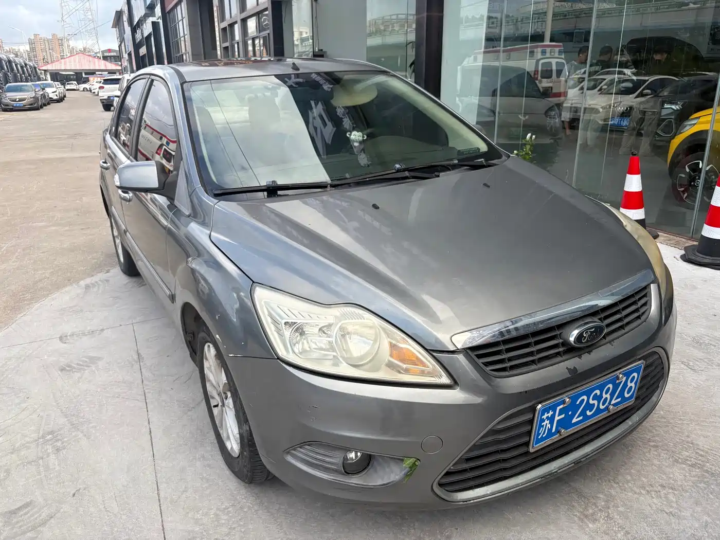 Ford Focus 2011 2011 Sedan 1.8L Automatic Luxury