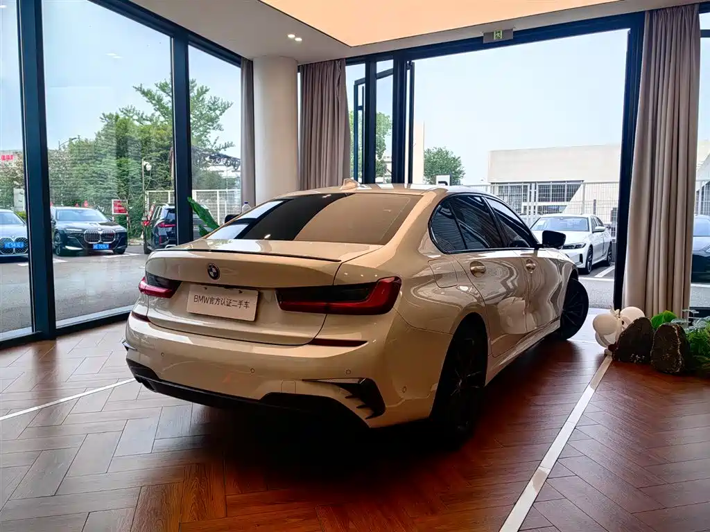BMW 3 Series 2022 325Li M Sport Shadow Edition фото 4