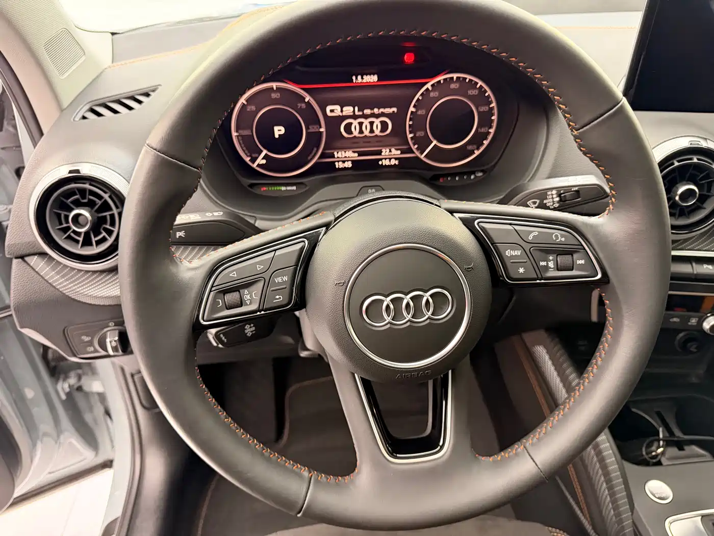 AUDI Q2L E-TRON